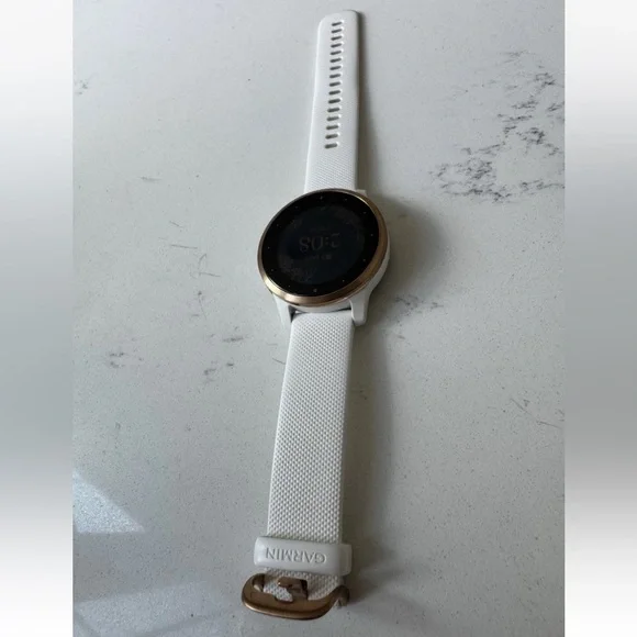 Garmin Vívoactive 4S 40mm, GPS Running Watch, DJ485, White / Rose Gold, EUC - Picture 6 of 14